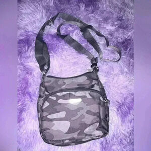 Baggallini Gray Camo Cross‎ Body Purse Travel Bag